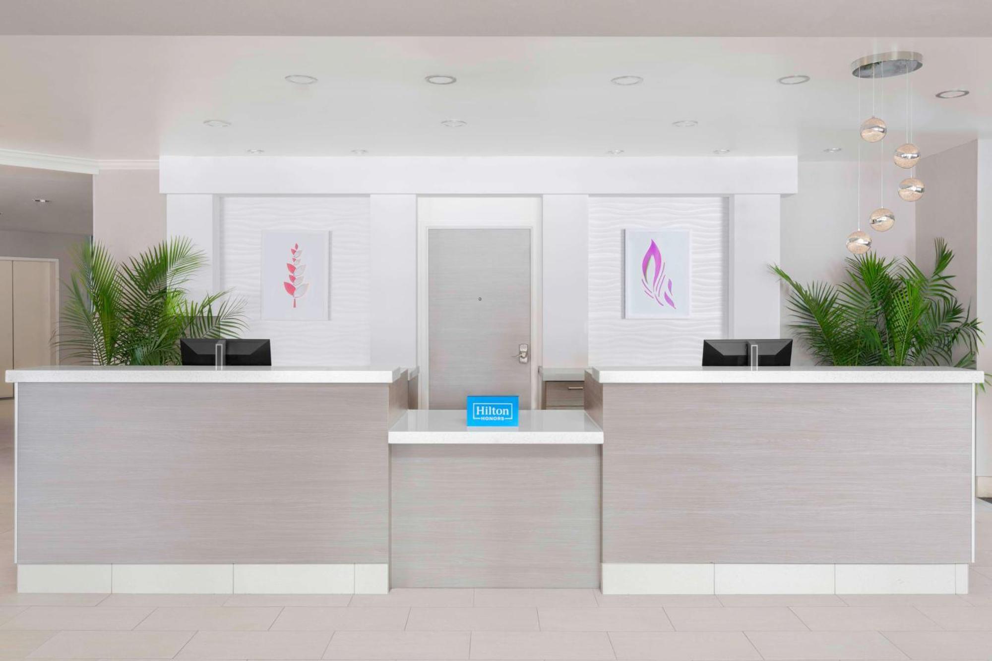 Hilton Garden Inn Calgary Airport Luaran gambar